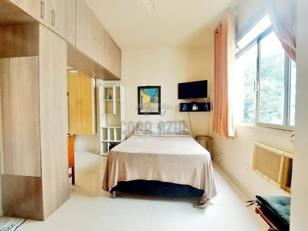 Apartamento à venda com 1 quarto, 27m² - Foto 1