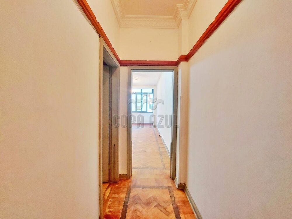Apartamento à venda com 3 quartos, 124m² - Foto 4