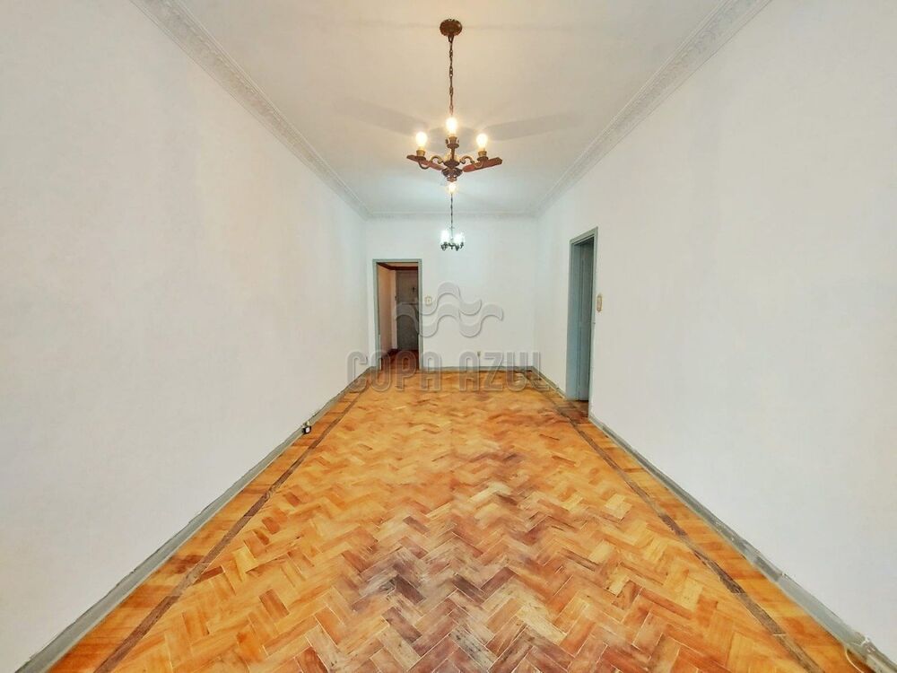 Apartamento à venda com 3 quartos, 124m² - Foto 2