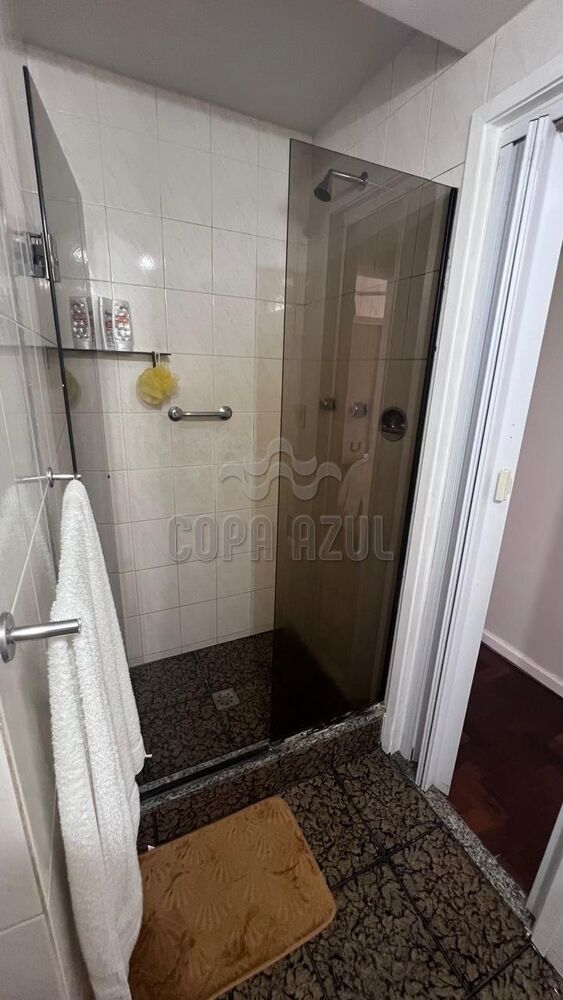 Apartamento à venda com 2 quartos, 80m² - Foto 11