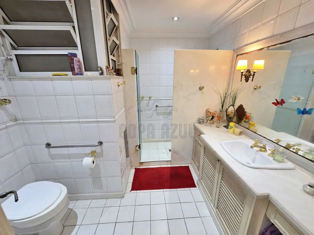 Apartamento, 3 quartos, 244 m² - Foto 2