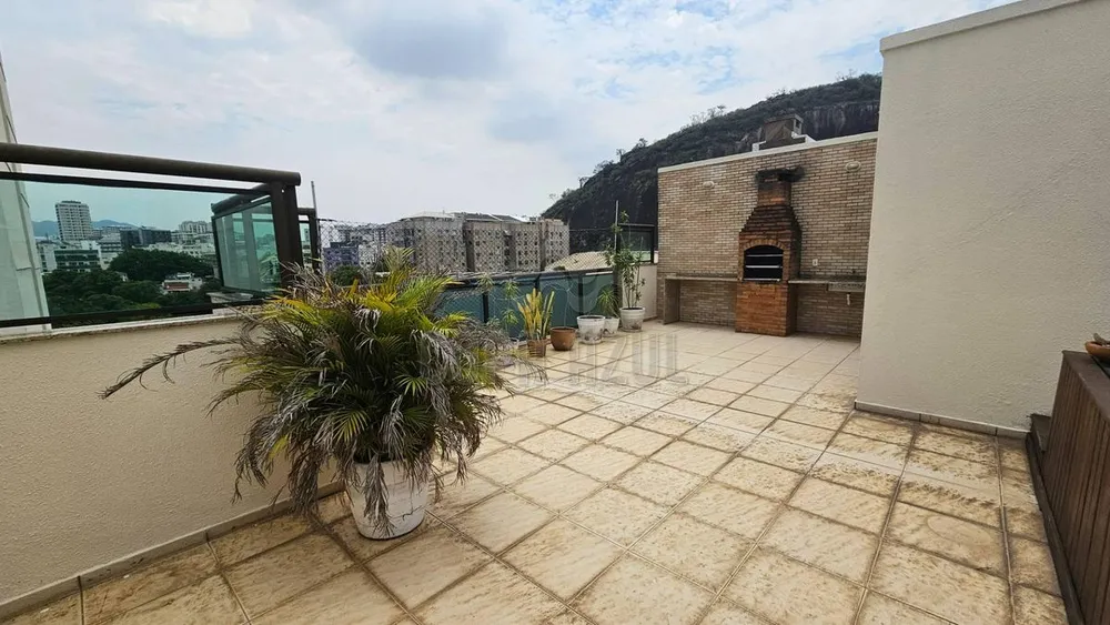 Cobertura, 3 quartos, 208 m² - Foto 3