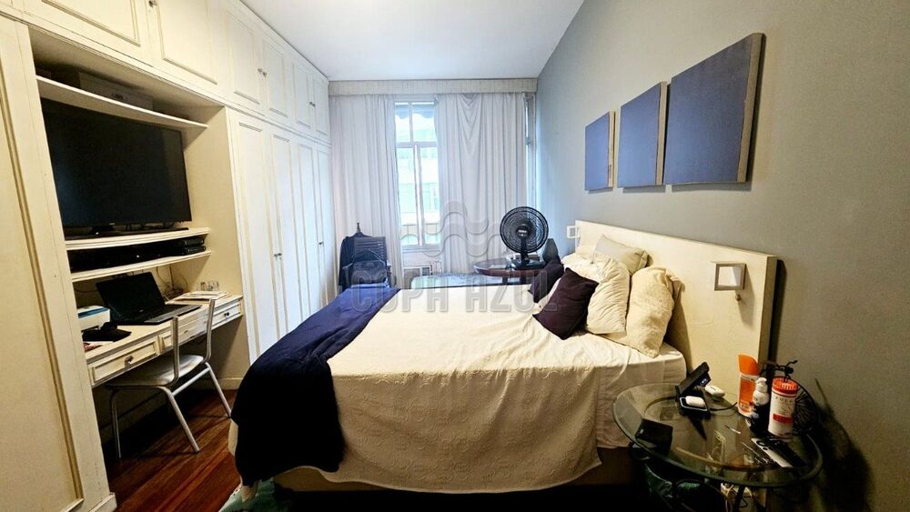 Apartamento à venda com 4 quartos, 225m² - Foto 4
