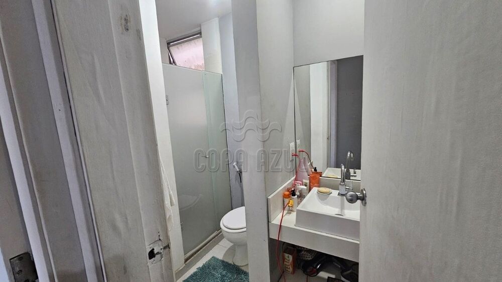 Apartamento à venda com 4 quartos, 225m² - Foto 11