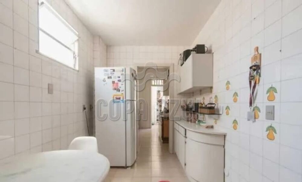 Apartamento à venda com 4 quartos, 225m² - Foto 13