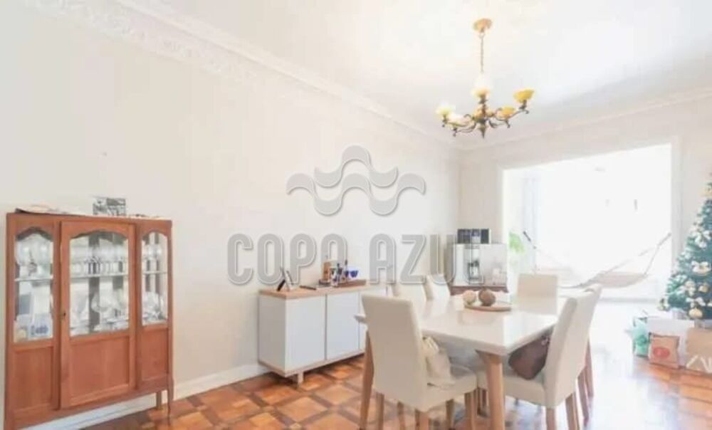 Apartamento à venda com 4 quartos, 225m² - Foto 2
