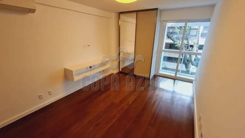 Apartamento à venda com 3 quartos, 198m² - Foto 5
