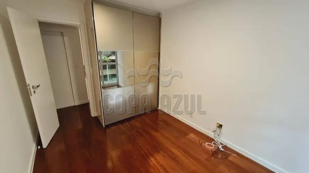 Apartamento à venda com 3 quartos, 198m² - Foto 8
