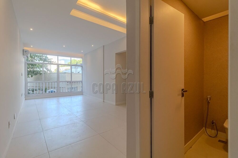 Apartamento à venda com 3 quartos, 112m² - Foto 9
