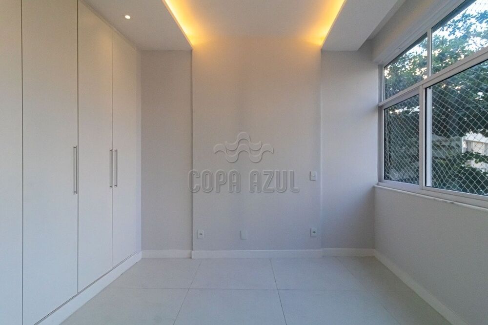 Apartamento à venda com 3 quartos, 112m² - Foto 13