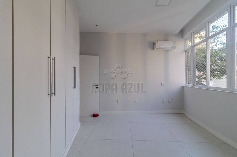 Apartamento à venda com 3 quartos, 112m² - Foto 12