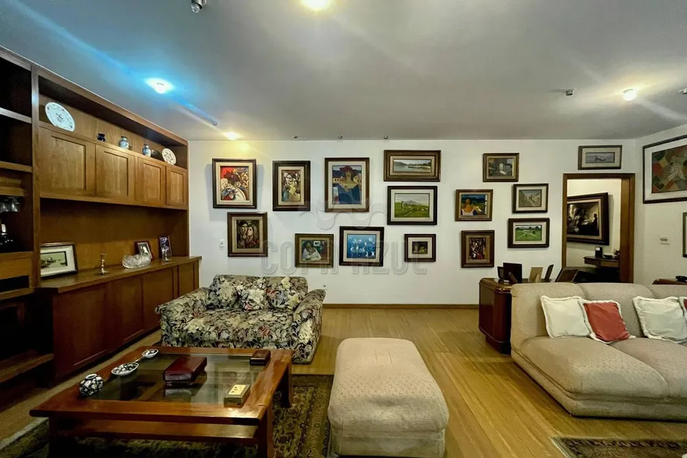 Apartamento, 3 quartos, 145 m² - Foto 1