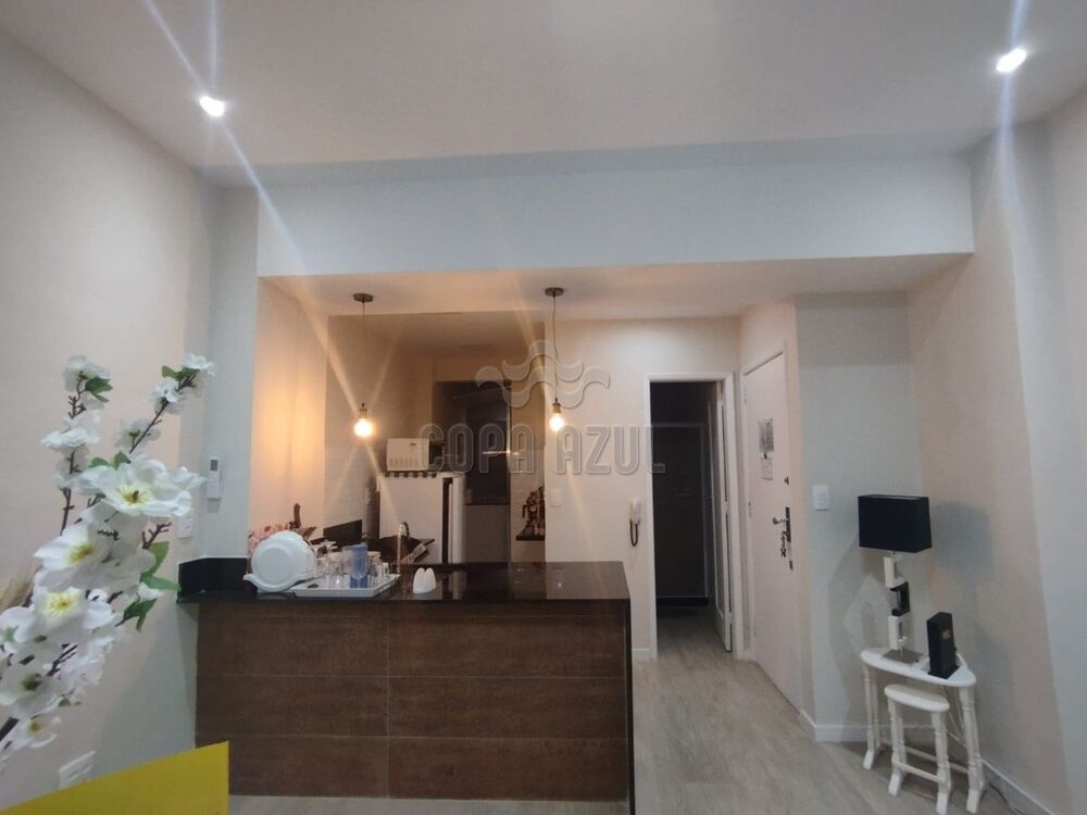 Apartamento à venda com 1 quarto, 45m² - Foto 14