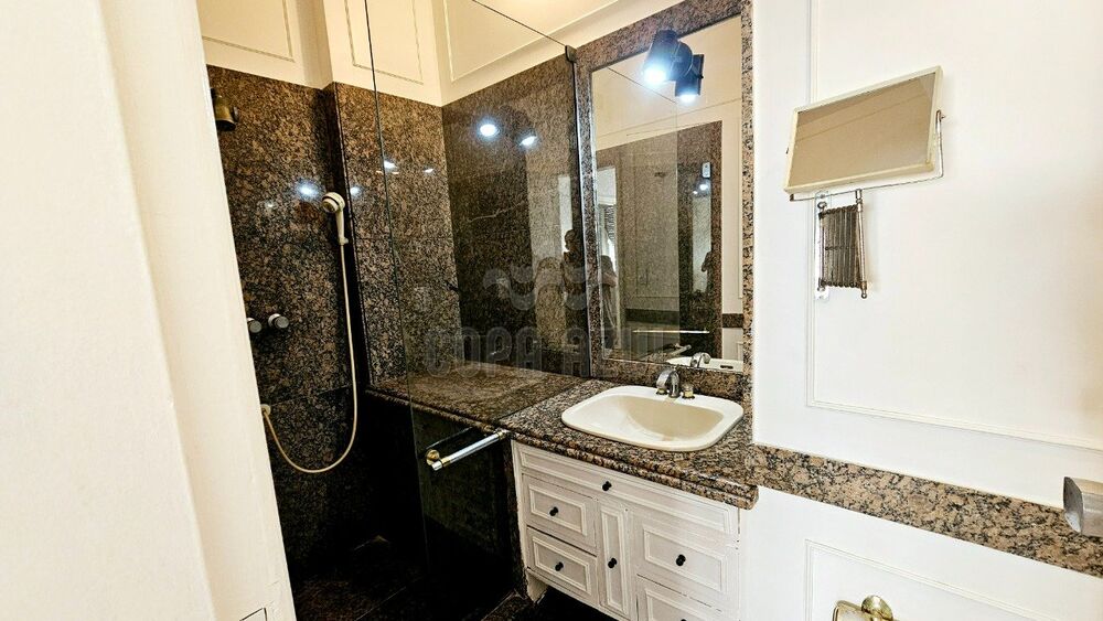 Apartamento à venda com 3 quartos, 121m² - Foto 11