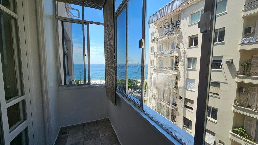 Apartamento à venda com 3 quartos, 121m² - Foto 4