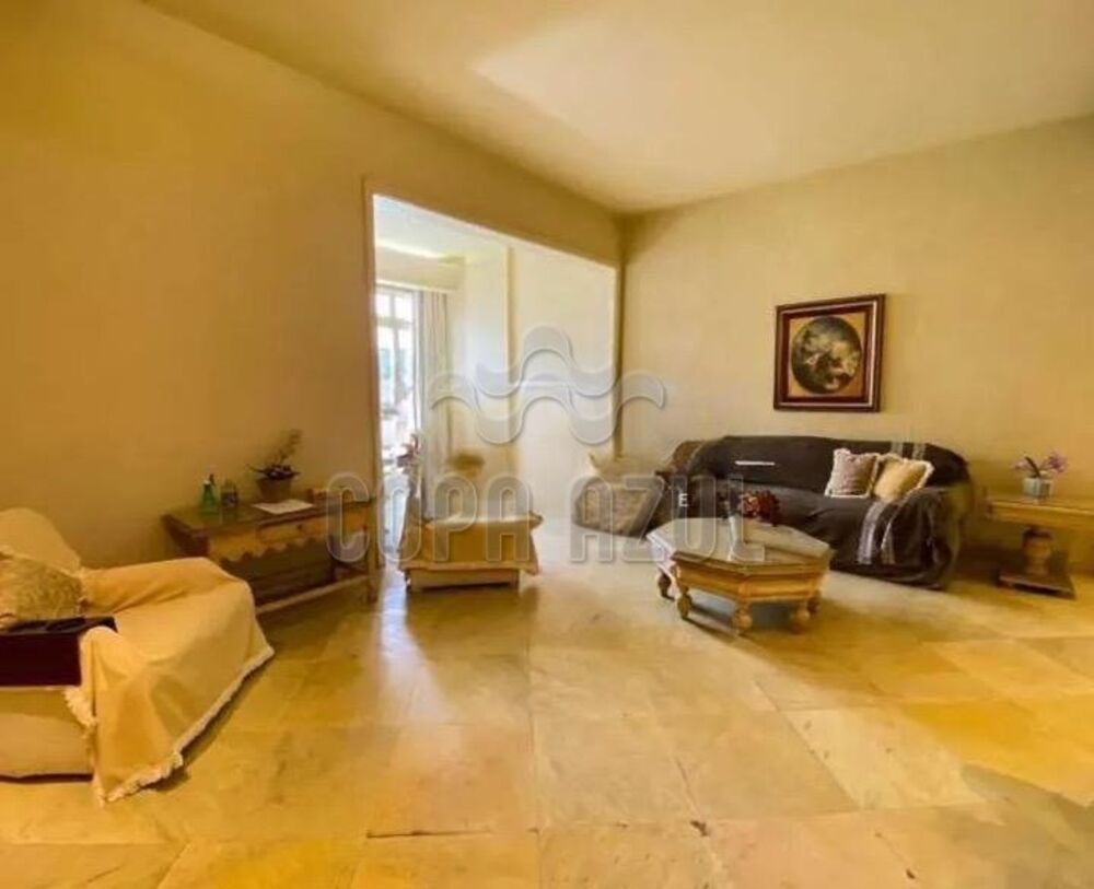 Apartamento à venda com 3 quartos, 130m² - Foto 2