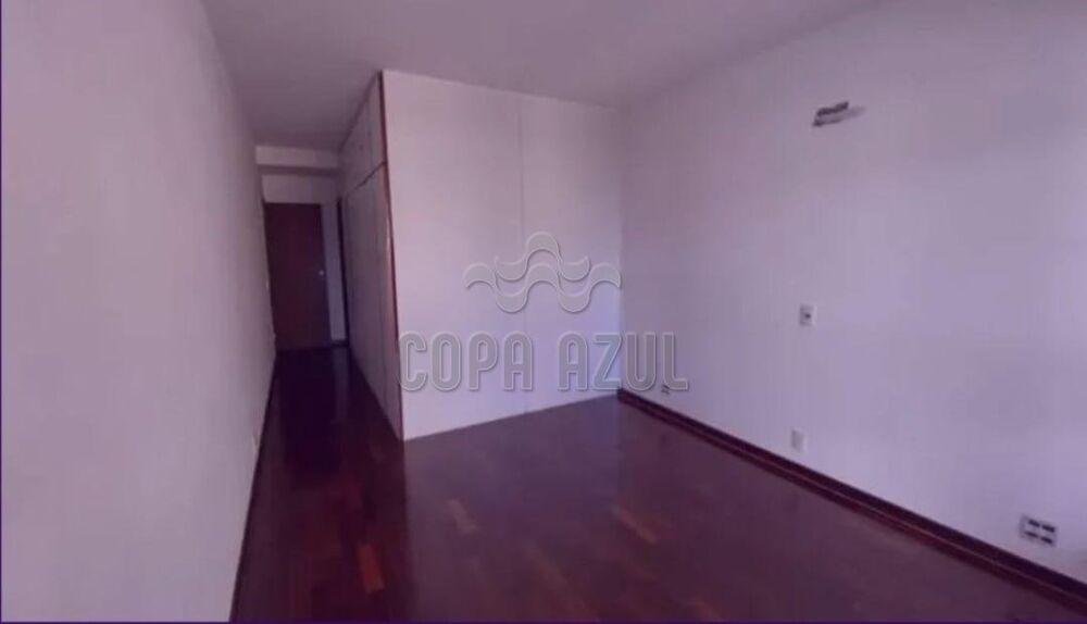 Apartamento à venda com 3 quartos, 190m² - Foto 9