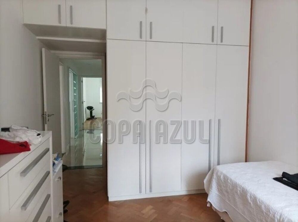 Apartamento à venda com 3 quartos, 190m² - Foto 3