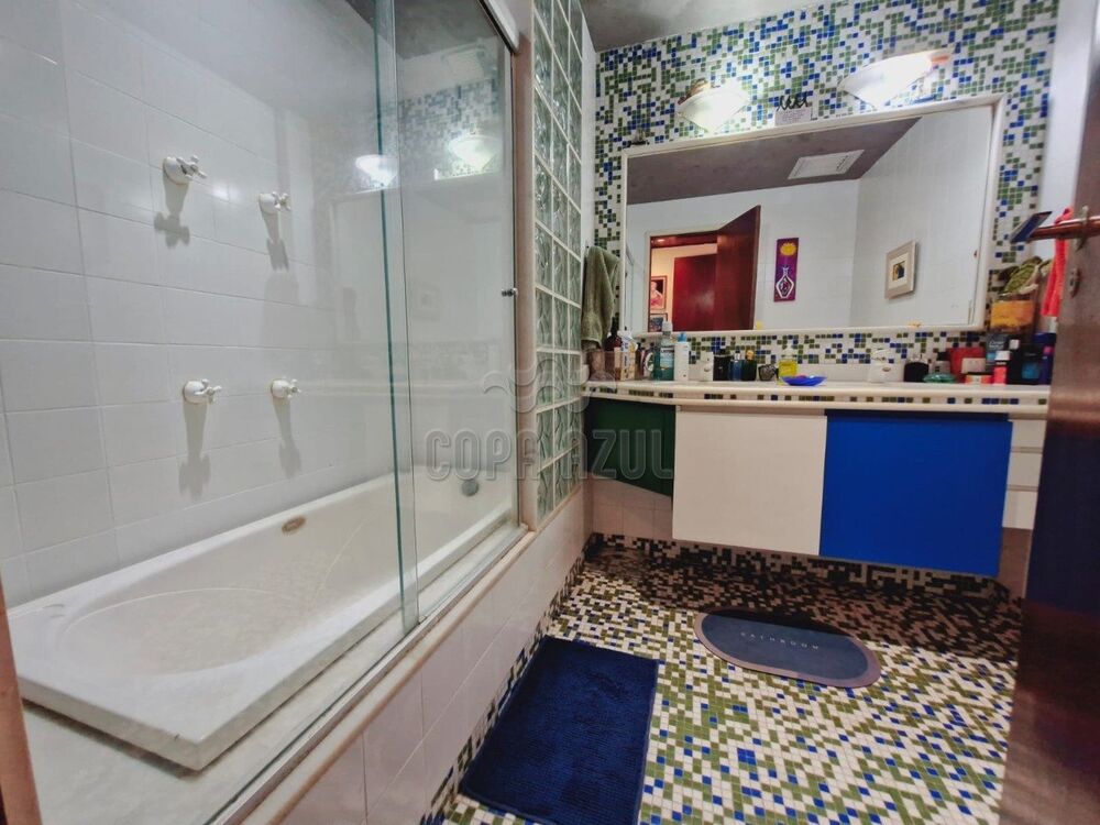 Apartamento à venda com 3 quartos, 96m² - Foto 17