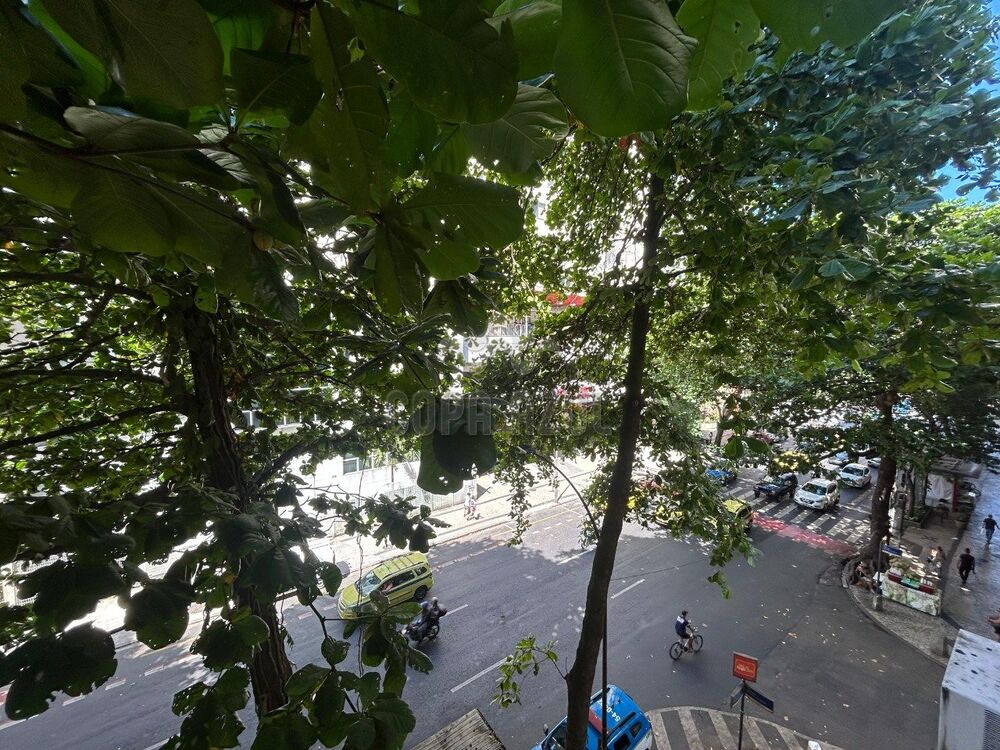 Apartamento à venda com 2 quartos, 74m² - Foto 3