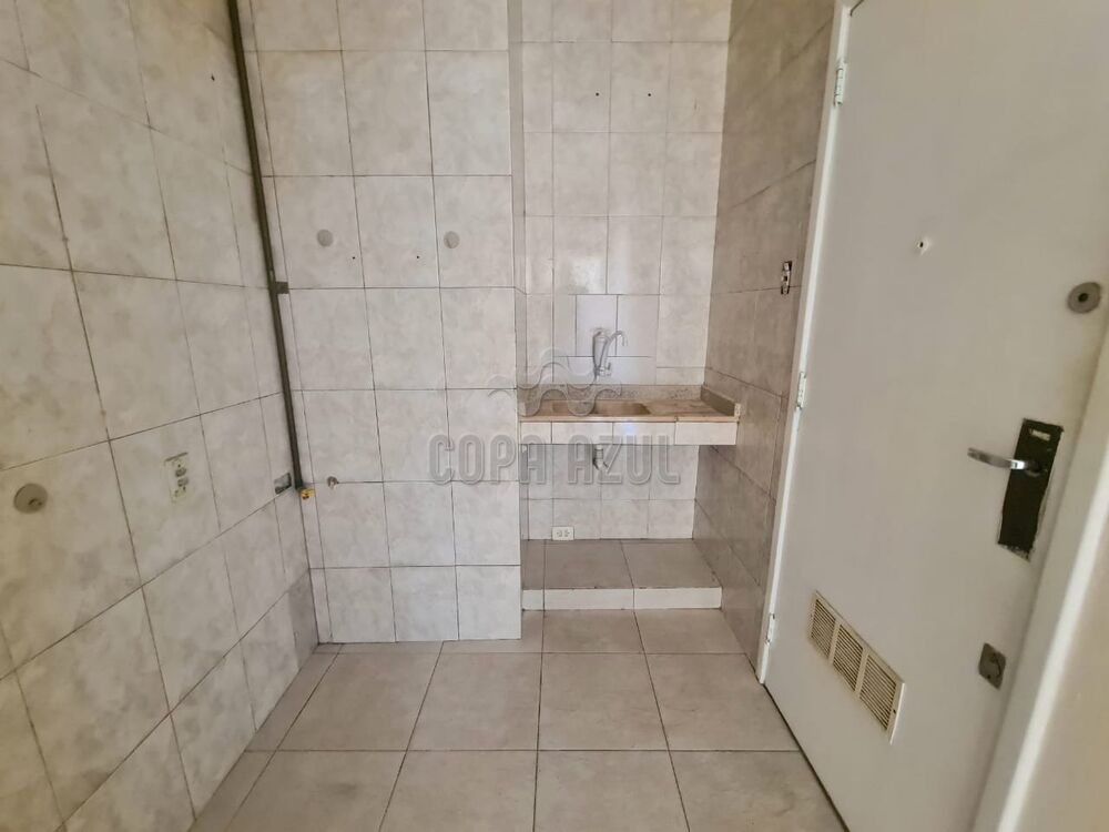 Apartamento à venda com 1 quarto, 37m² - Foto 2