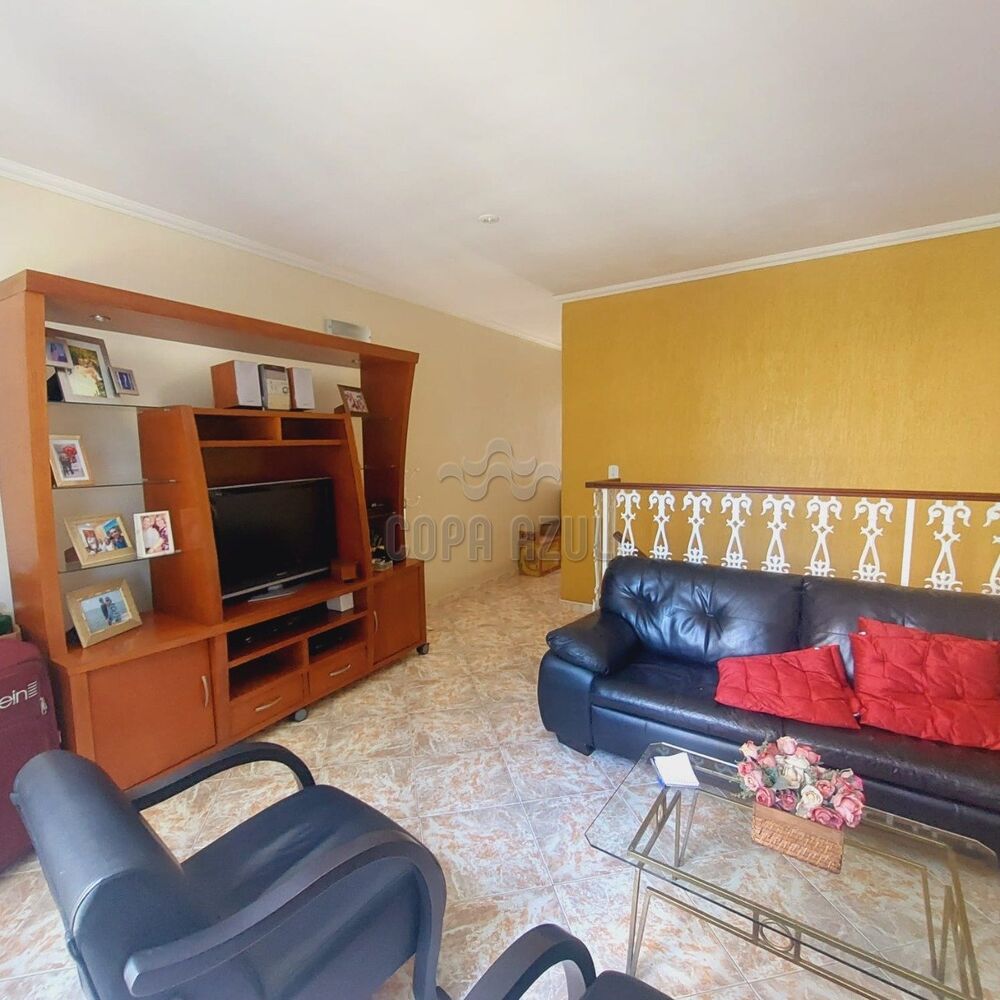 Casa, 3 quartos, 204 m² - Foto 4