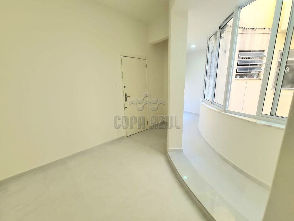 Apartamento à venda com 1 quarto, 40m² - Foto 4
