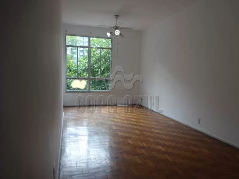 Apartamento à venda com 3 quartos, 82m² - Foto 2