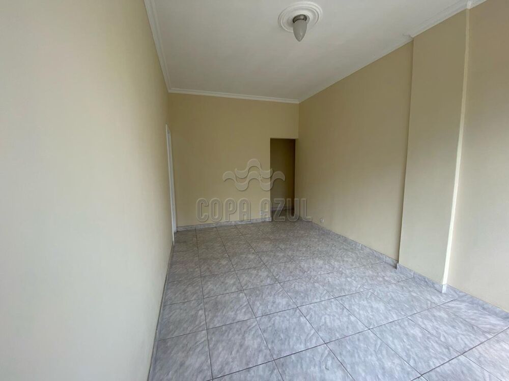 Apartamento à venda com 2 quartos, 75m² - Foto 2