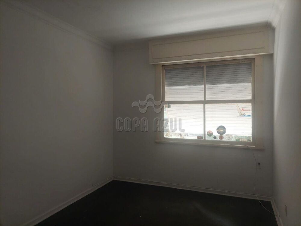 Apartamento à venda com 3 quartos, 142m² - Foto 4