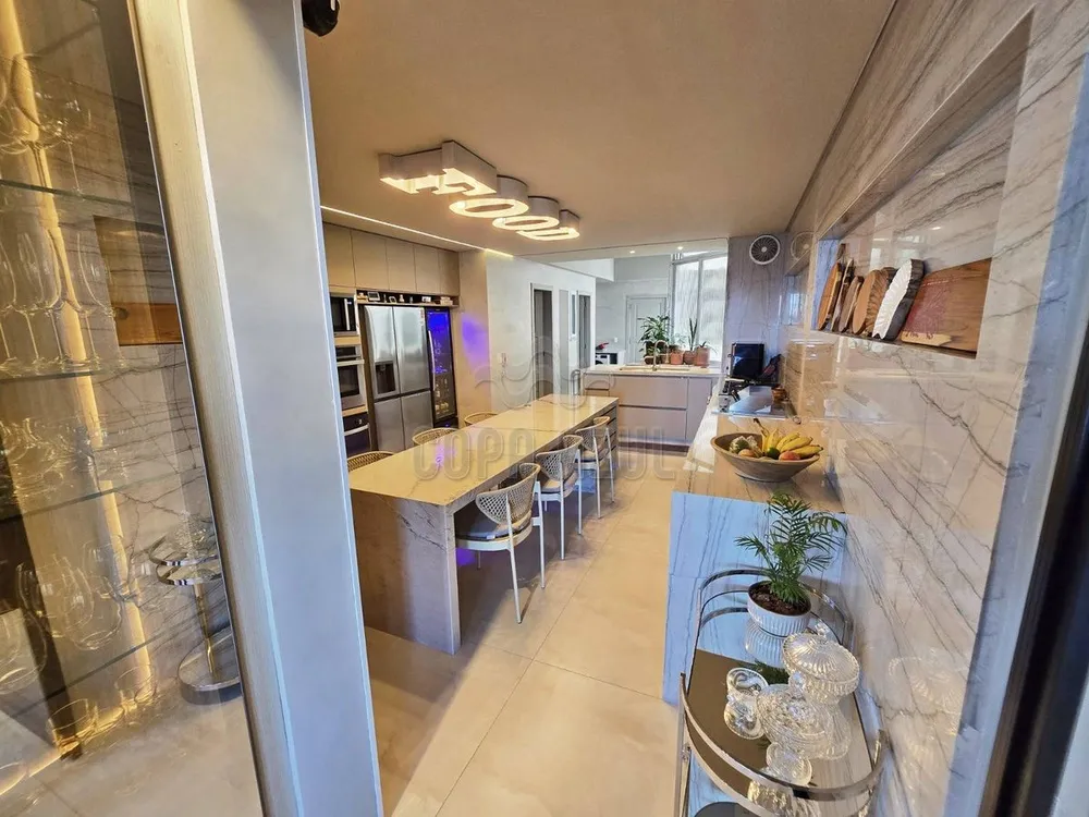Apartamento, 3 quartos, 236 m² - Foto 25