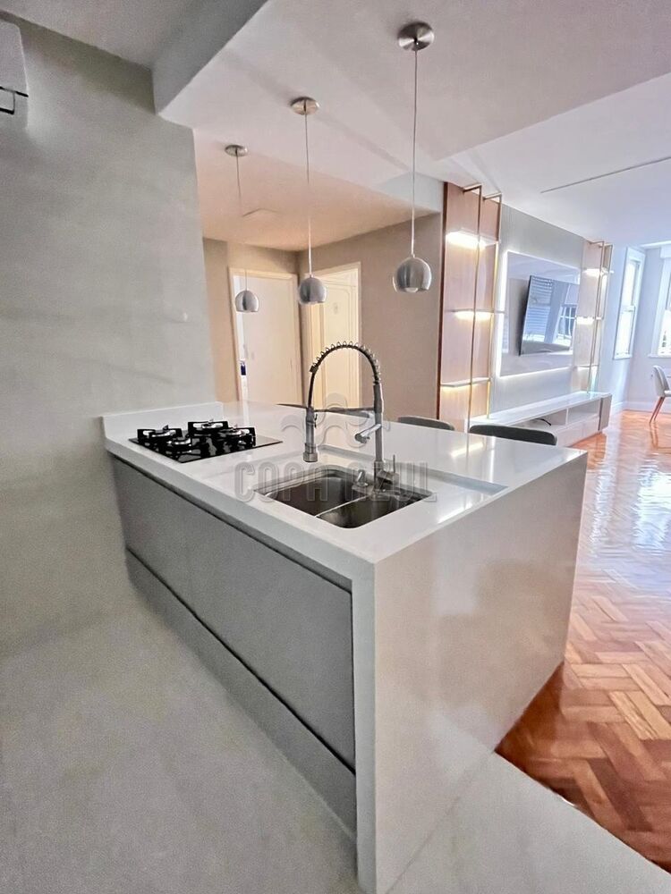 Apartamento à venda com 3 quartos, 140m² - Foto 4