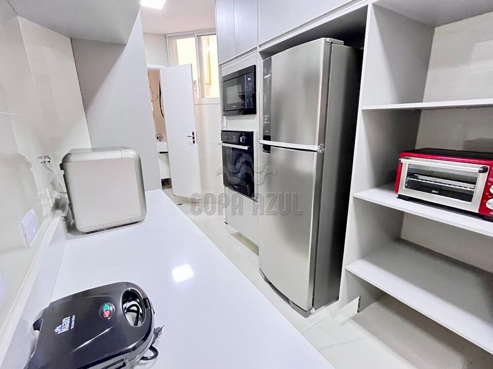 Apartamento à venda com 3 quartos, 140m² - Foto 7