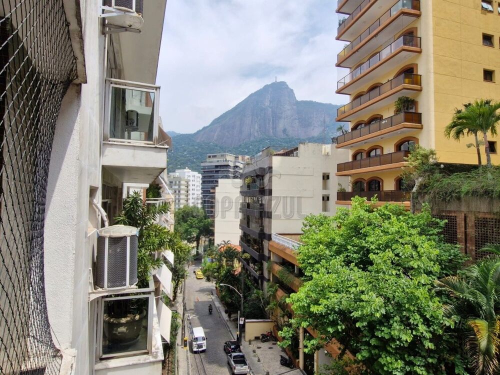 Apartamento à venda com 3 quartos, 113m² - Foto 3