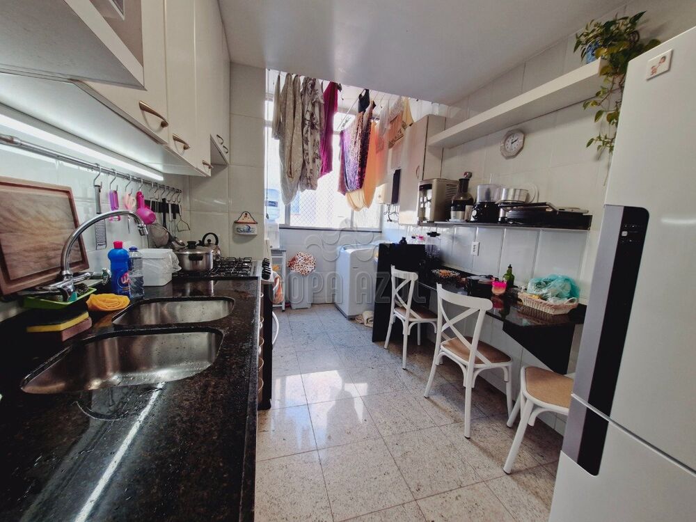 Apartamento à venda com 3 quartos, 125m² - Foto 8