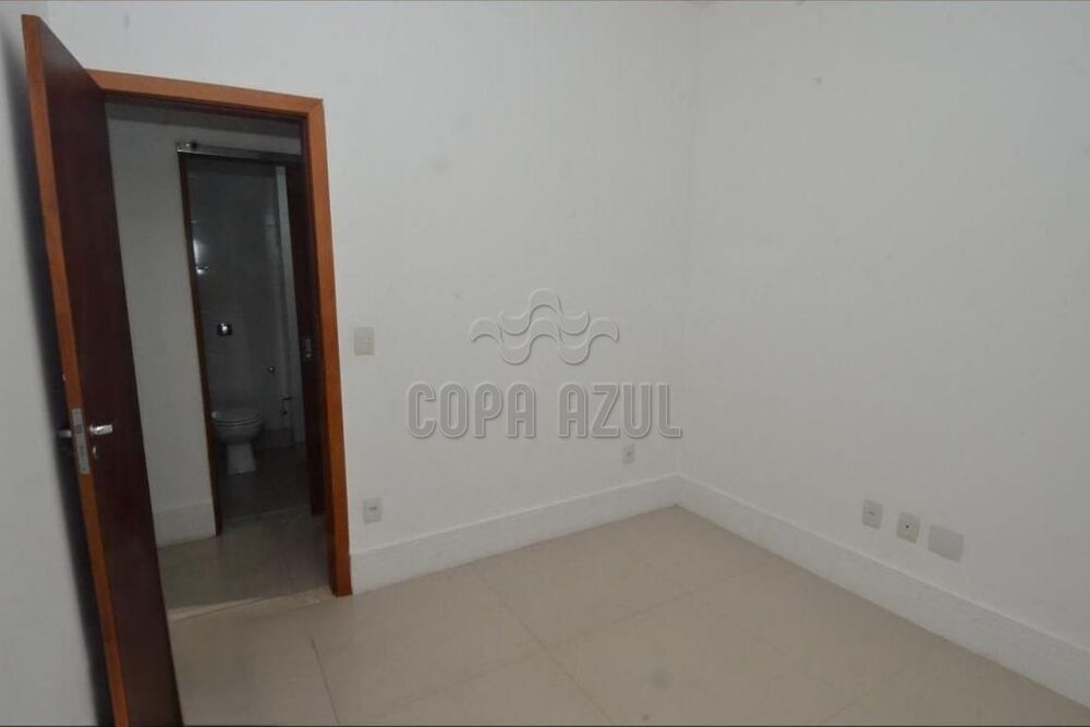 Apartamento à venda com 2 quartos, 70m² - Foto 8
