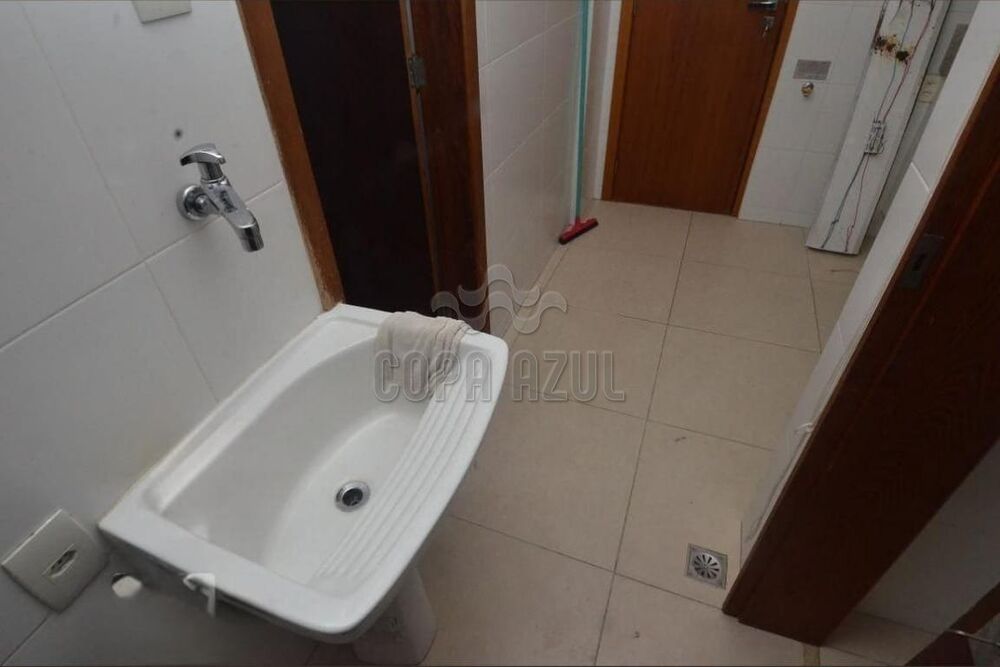 Apartamento à venda com 2 quartos, 70m² - Foto 12