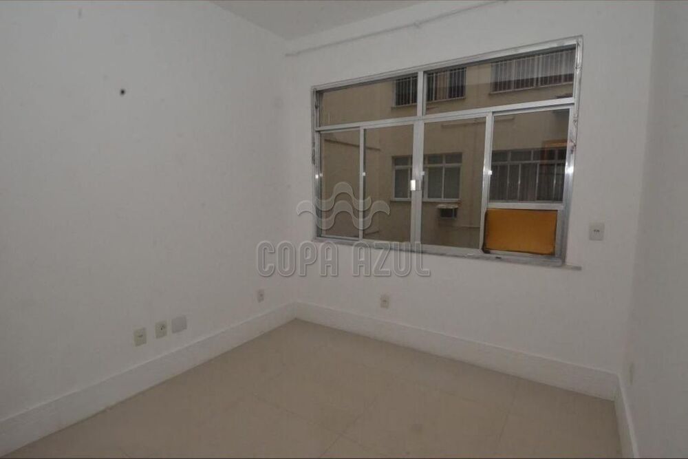 Apartamento à venda com 2 quartos, 70m² - Foto 5