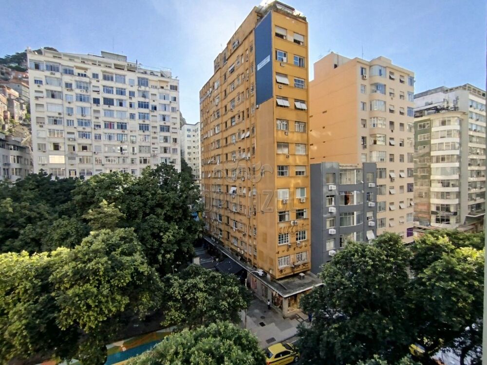 Apartamento à venda com 3 quartos, 142m² - Foto 18