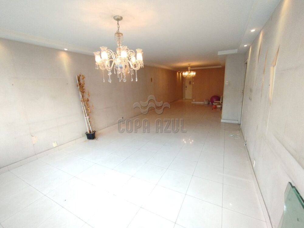 Apartamento à venda com 3 quartos, 142m² - Foto 1