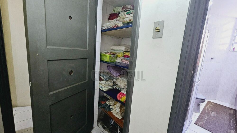 Apartamento à venda com 4 quartos, 182m² - Foto 11