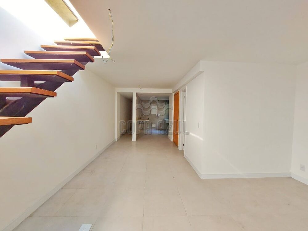 Cobertura à venda com 2 quartos, 181m² - Foto 1