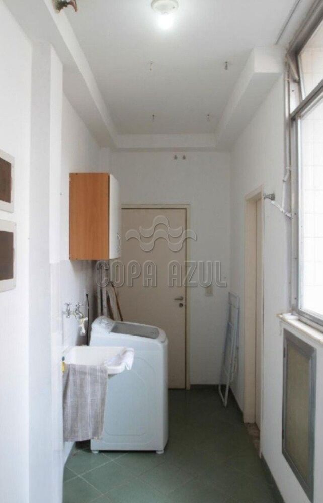 Apartamento à venda com 3 quartos, 137m² - Foto 4