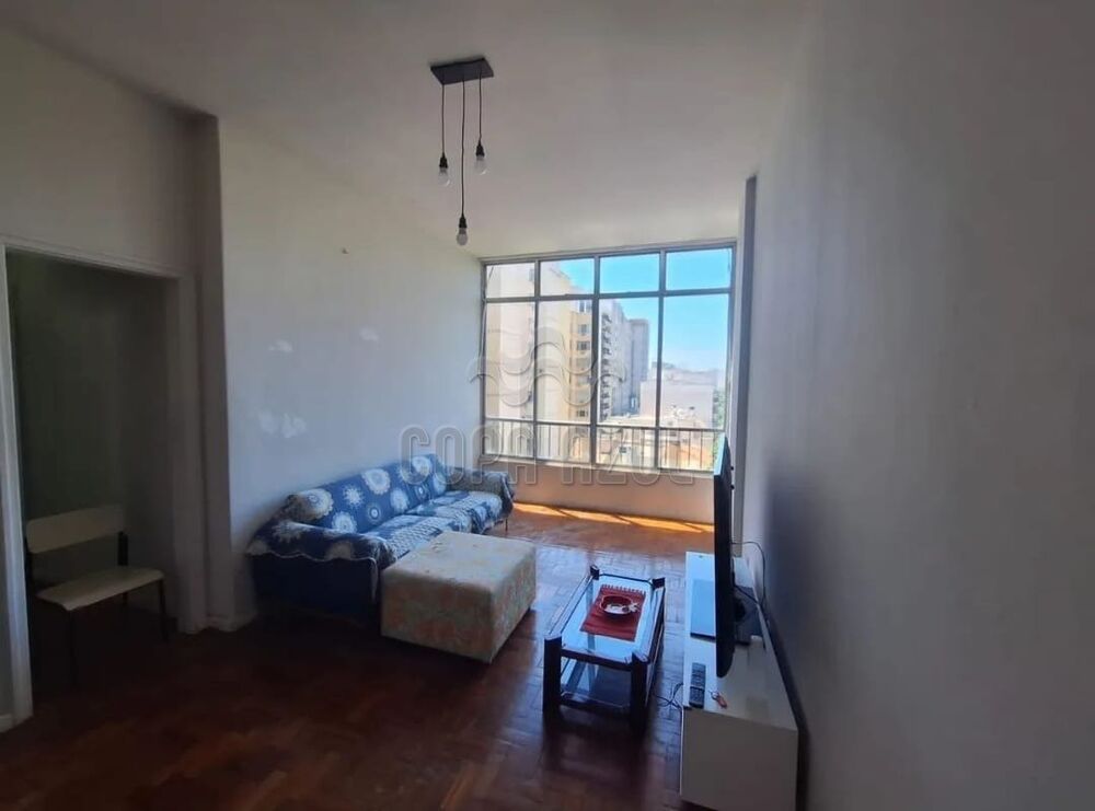 Apartamento à venda com 2 quartos, 68m² - Foto 1