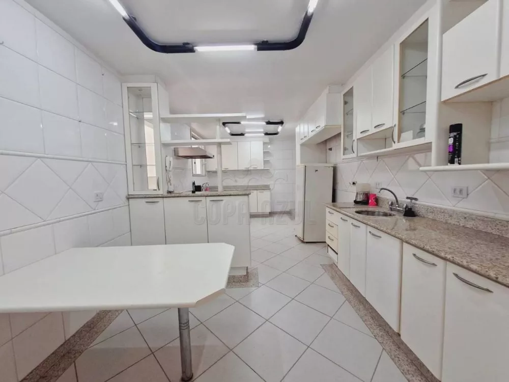 Apartamento, 4 quartos, 230 m² - Foto 12