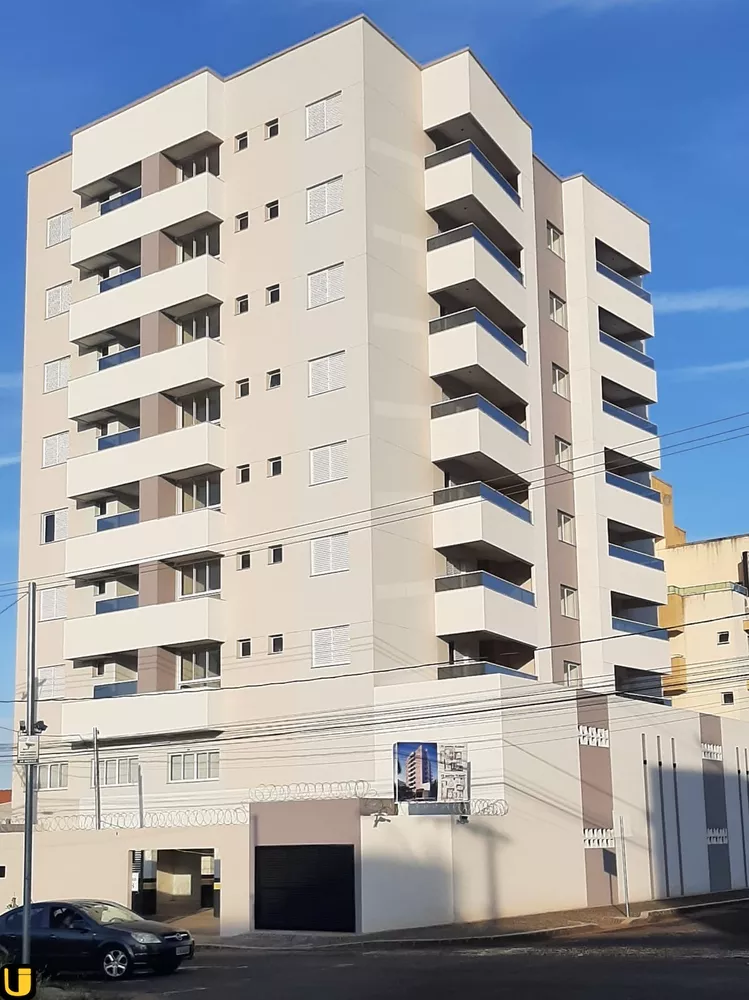 Apartamento à venda com 3 quartos, 92m² - Foto 3