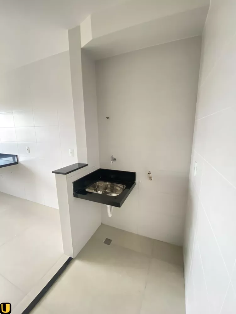 Apartamento à venda com 3 quartos, 92m² - Foto 4