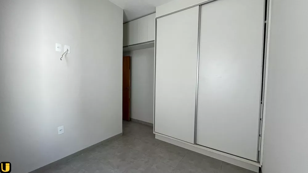 Casa à venda com 2 quartos, 120m² - Foto 8