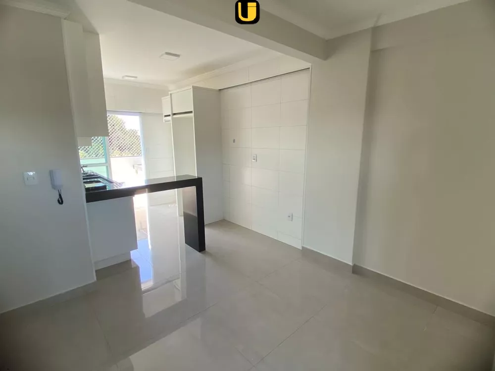 Apartamento à venda com 2 quartos, 50m² - Foto 3