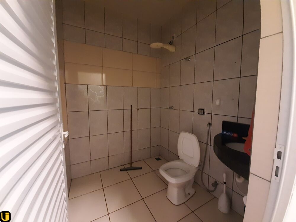 Chácara à venda com 6 quartos, 604m² - Foto 2